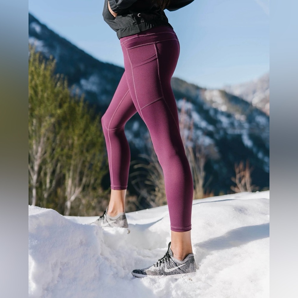 Zyia Plum Pocket Light n Tight Hi-Rise Capri 20”